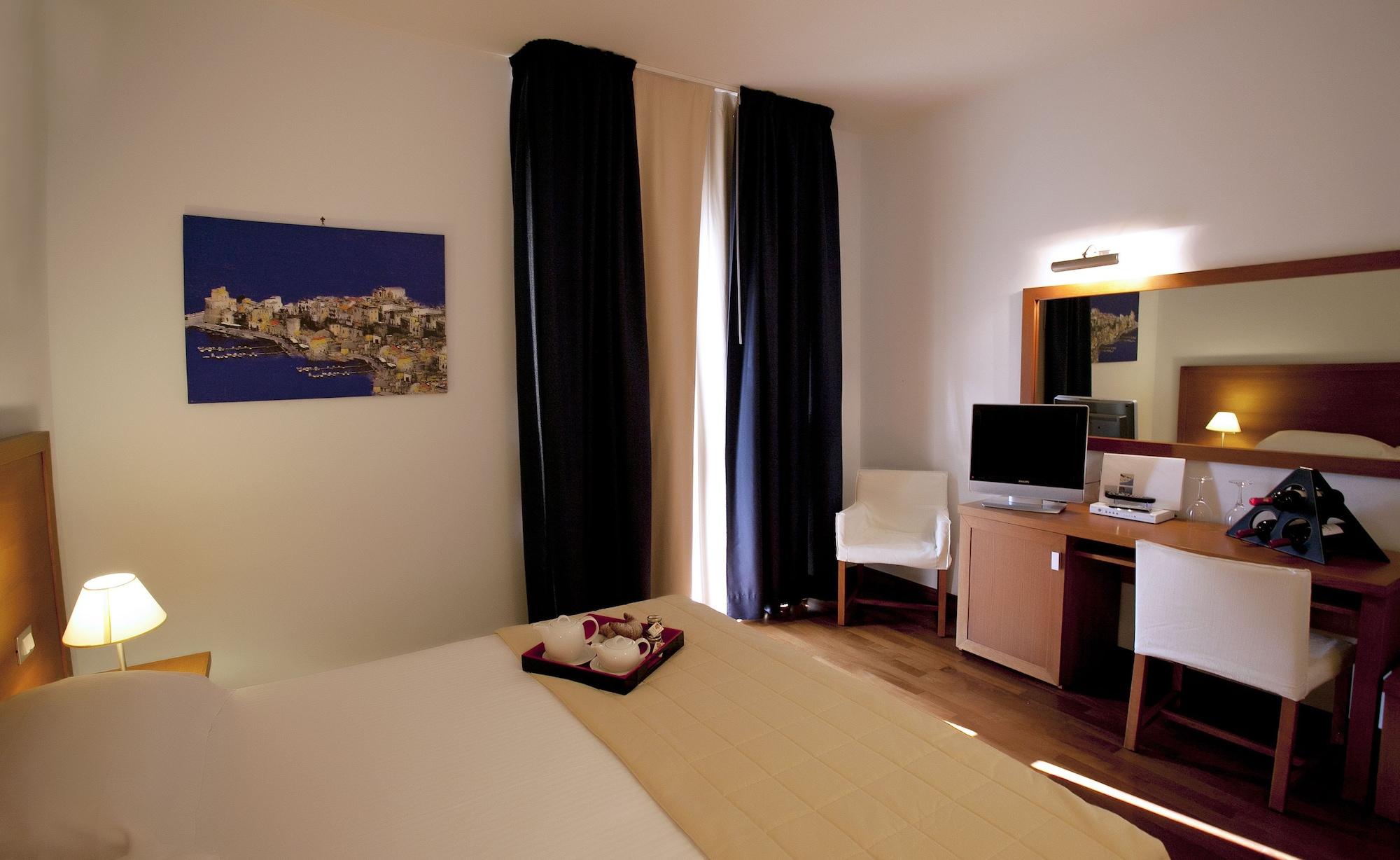 Hotel Tiziano ตราปานี ภายนอก รูปภาพ
