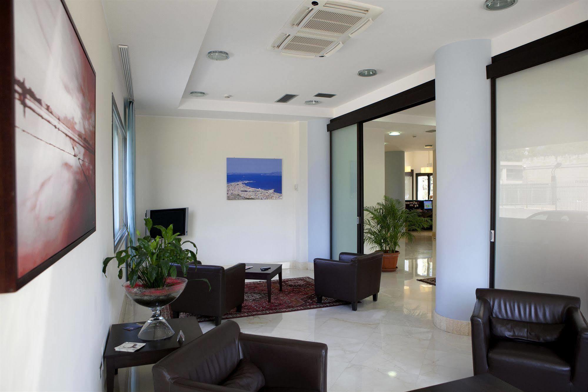 Hotel Tiziano ตราปานี ภายนอก รูปภาพ